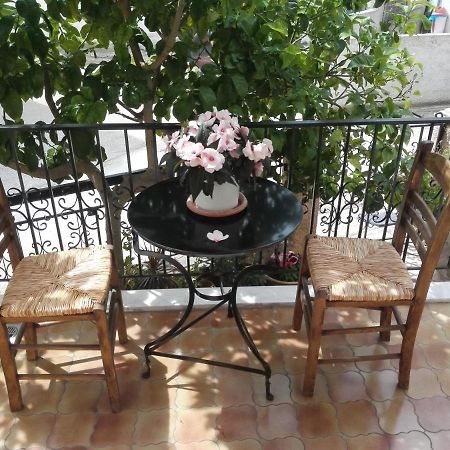 פרבזה Vasilikis Apartment מראה חיצוני תמונה