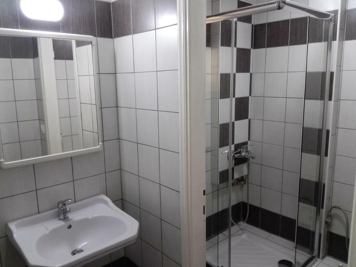 פרבזה Vasilikis Apartment מראה חיצוני תמונה